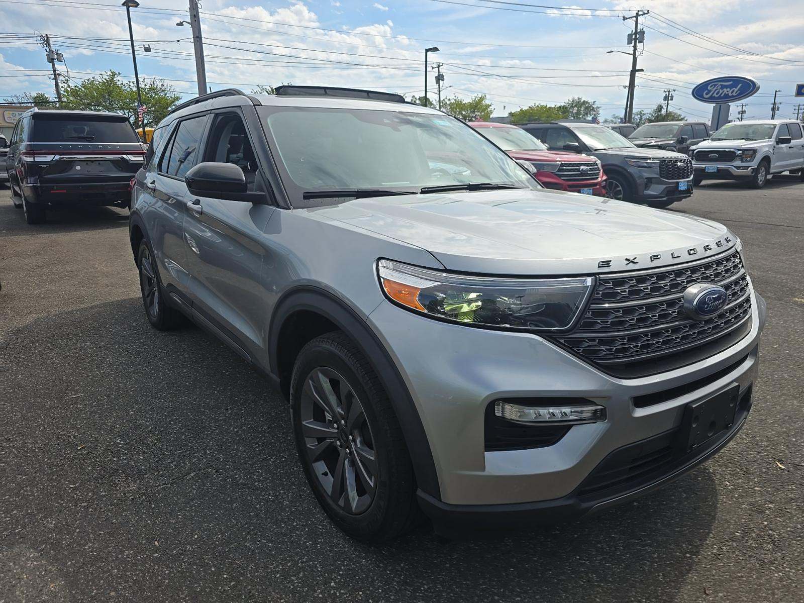 FORD EXPLORER - 4