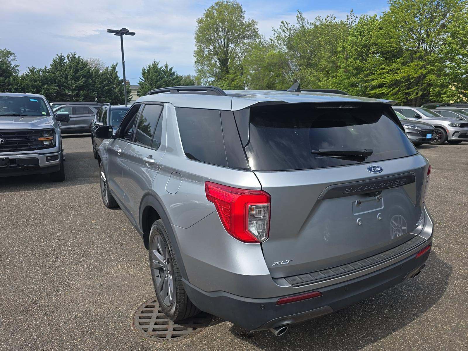 FORD EXPLORER - 2