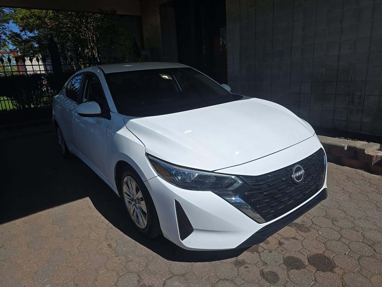 NISSAN SENTRA - 4