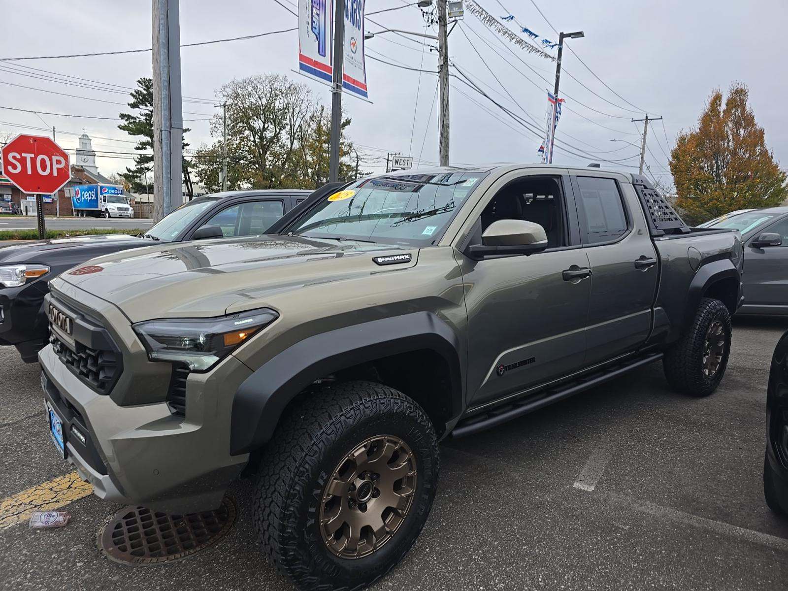 2025 Toyota Tacoma Hybrid Trailhunter AWD