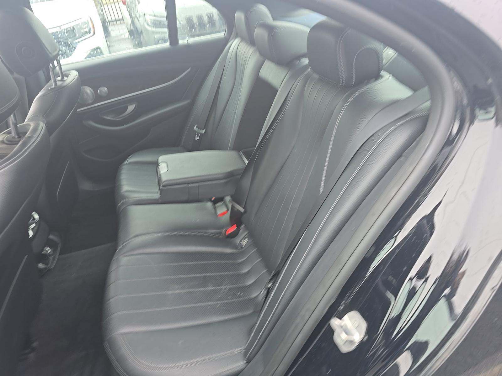 MERCEDES-BENZ E-CLASS - 9