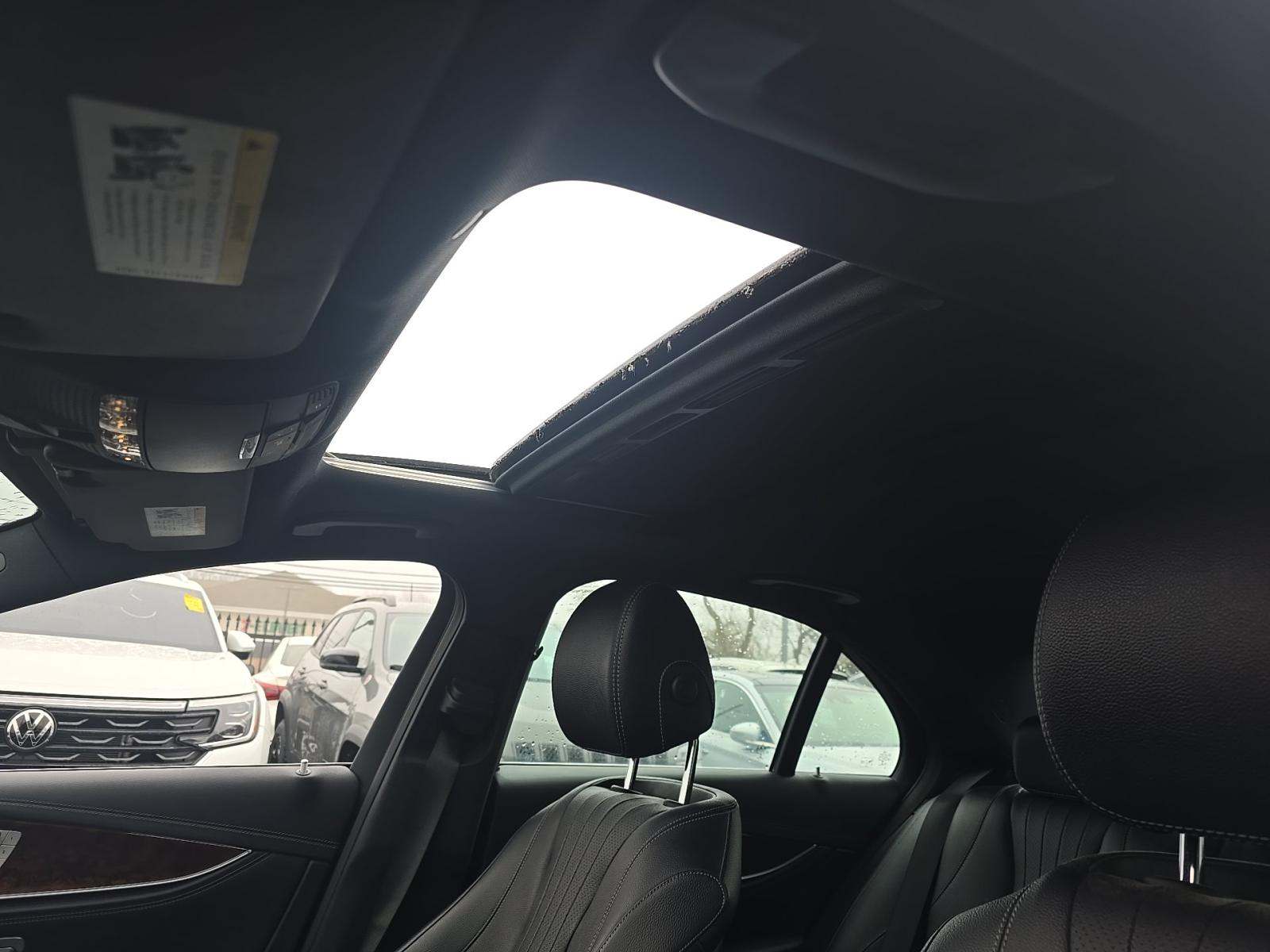 MERCEDES-BENZ E-CLASS - 7