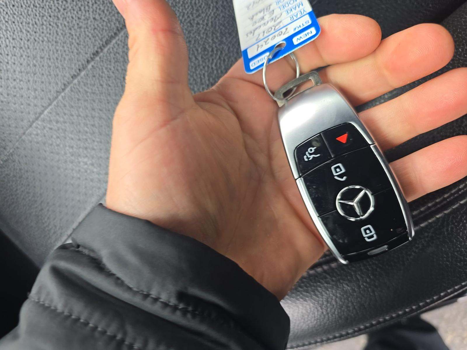 MERCEDES-BENZ E-CLASS - 4