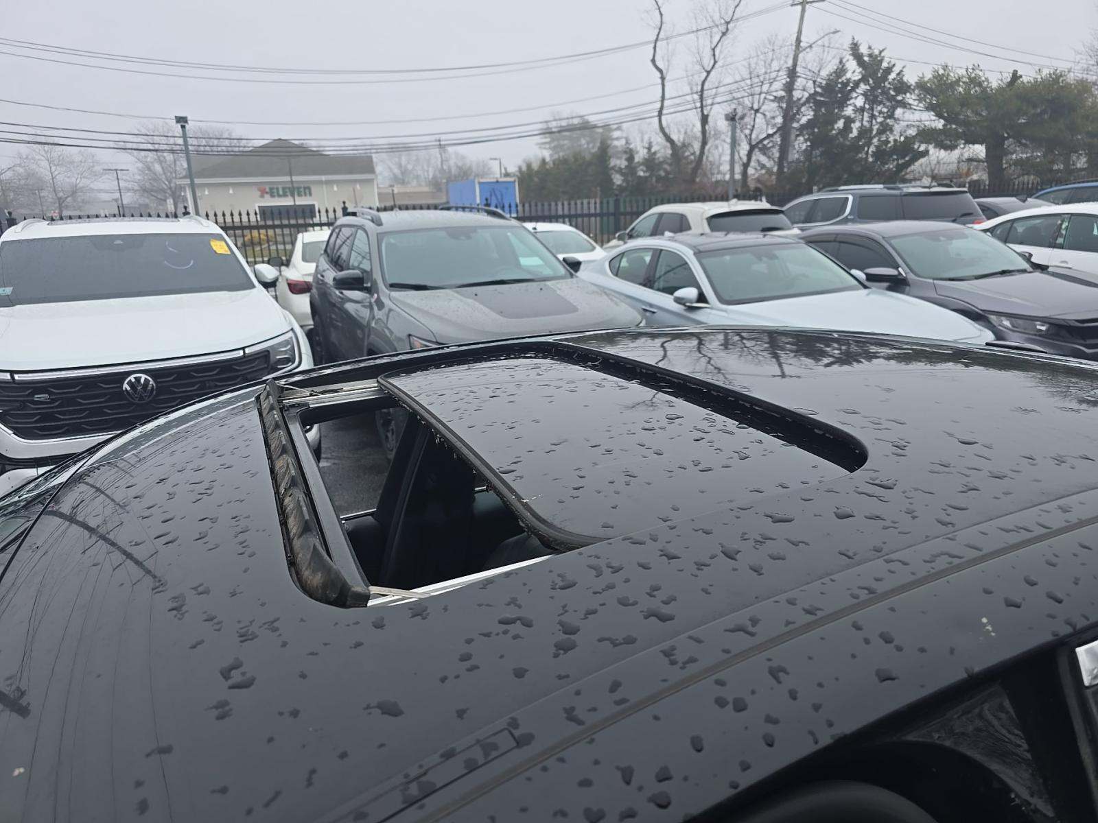 MERCEDES-BENZ E-CLASS - 8