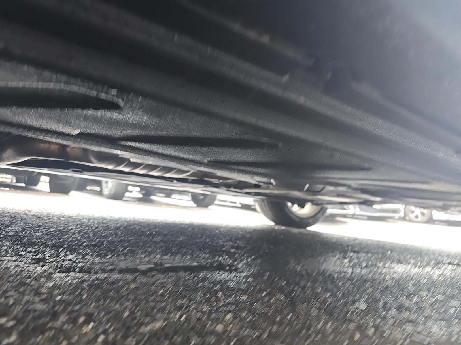 MERCEDES-BENZ E-CLASS - 3