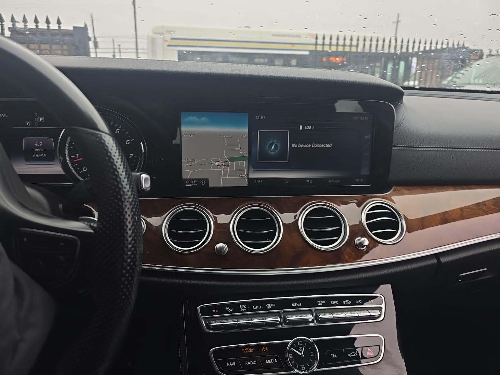 MERCEDES-BENZ E-CLASS - 6