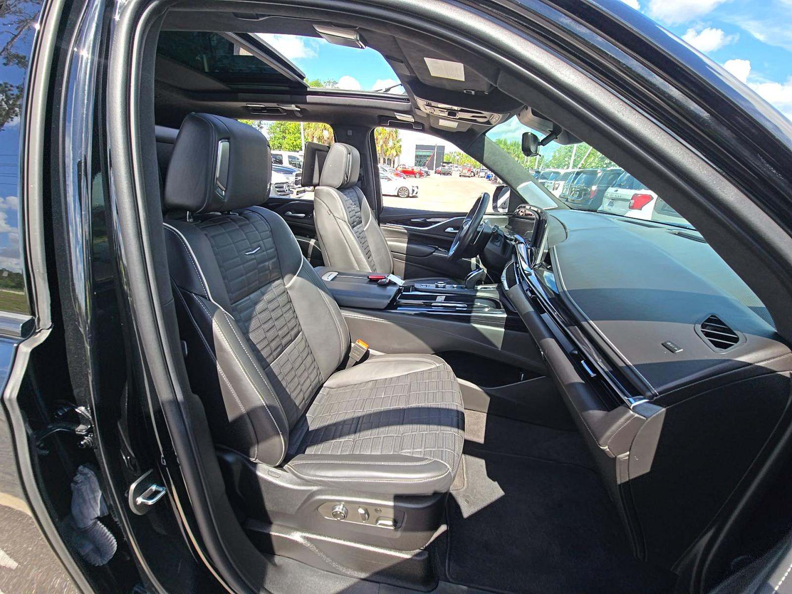 2024 Cadillac Escalade V-Series AWD