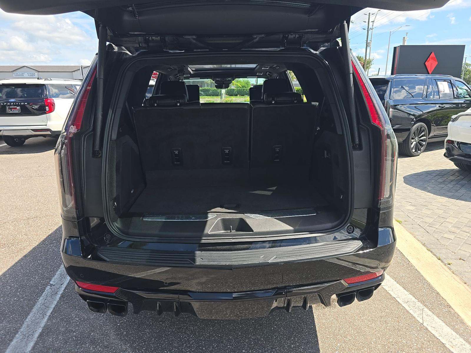 2024 Cadillac Escalade V-Series AWD
