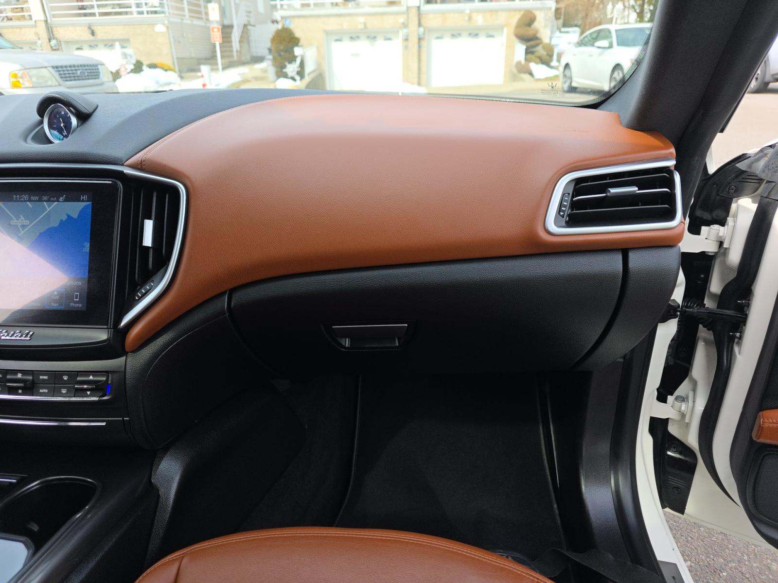 2018 Maserati Ghibli Base RWD