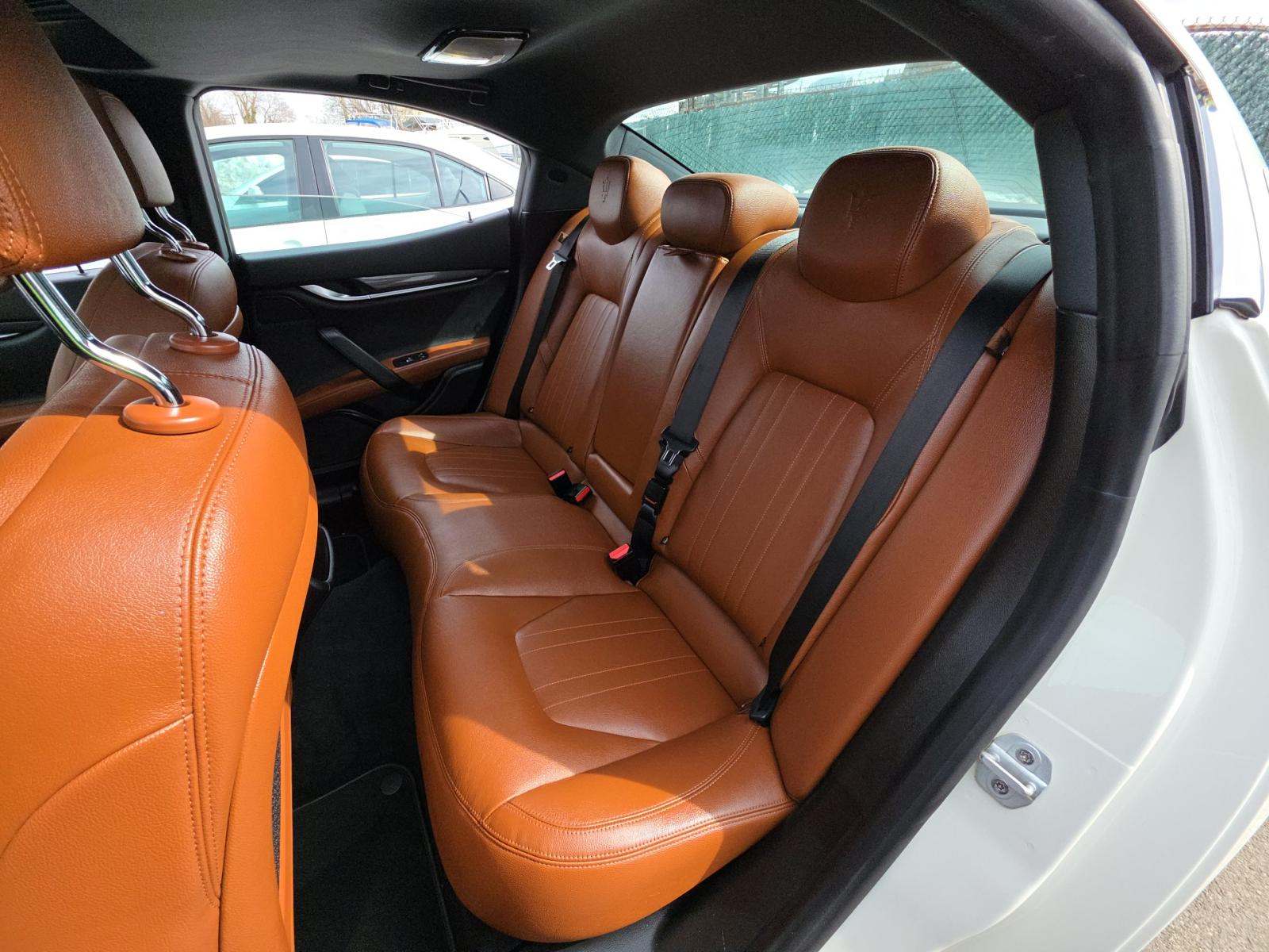 2018 Maserati Ghibli Base RWD