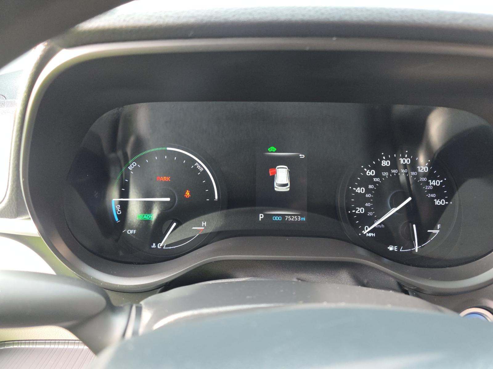 2022 Toyota Sienna LE FWD