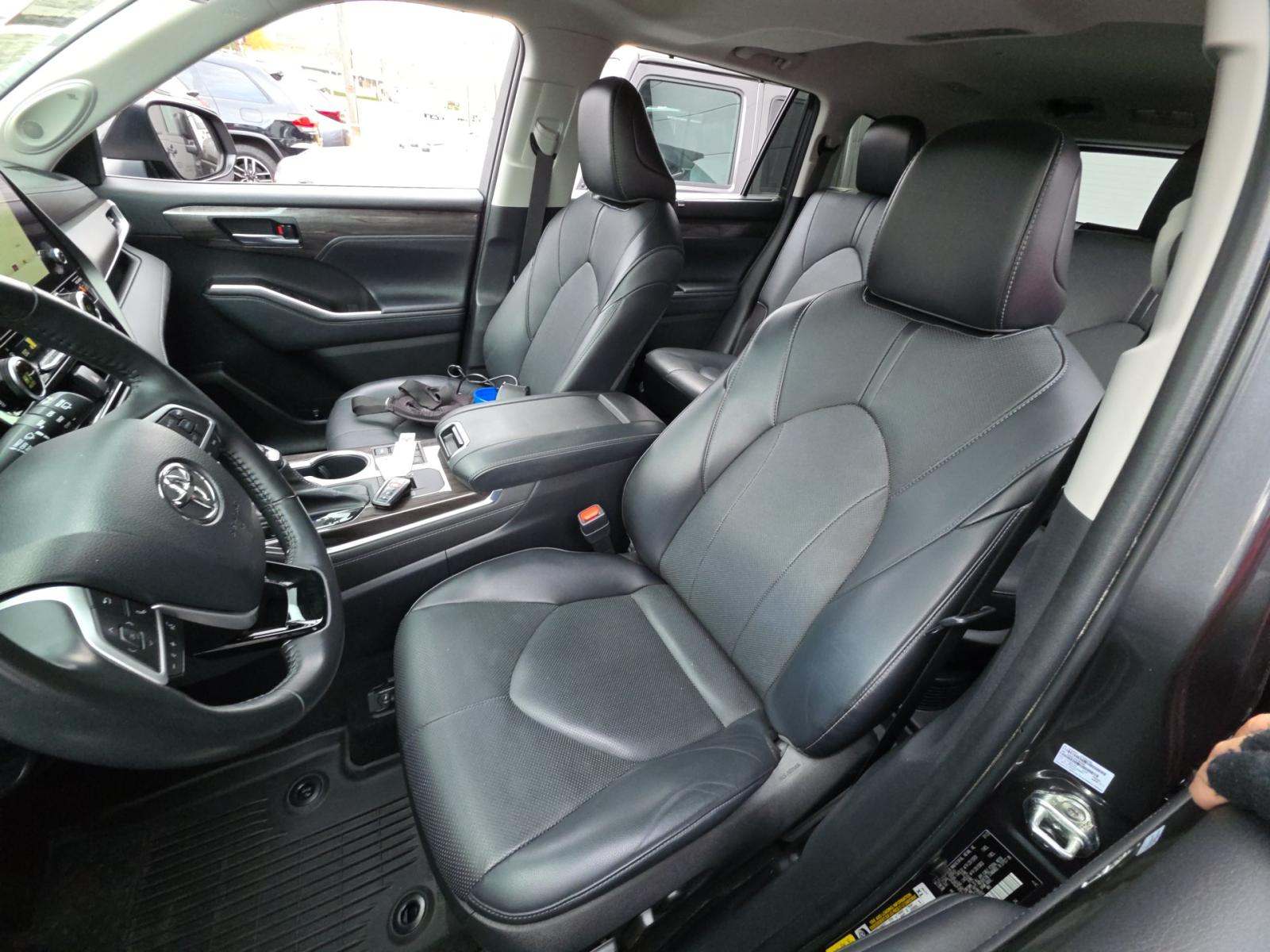 2023 Toyota Highlander Hybrid Limited AWD