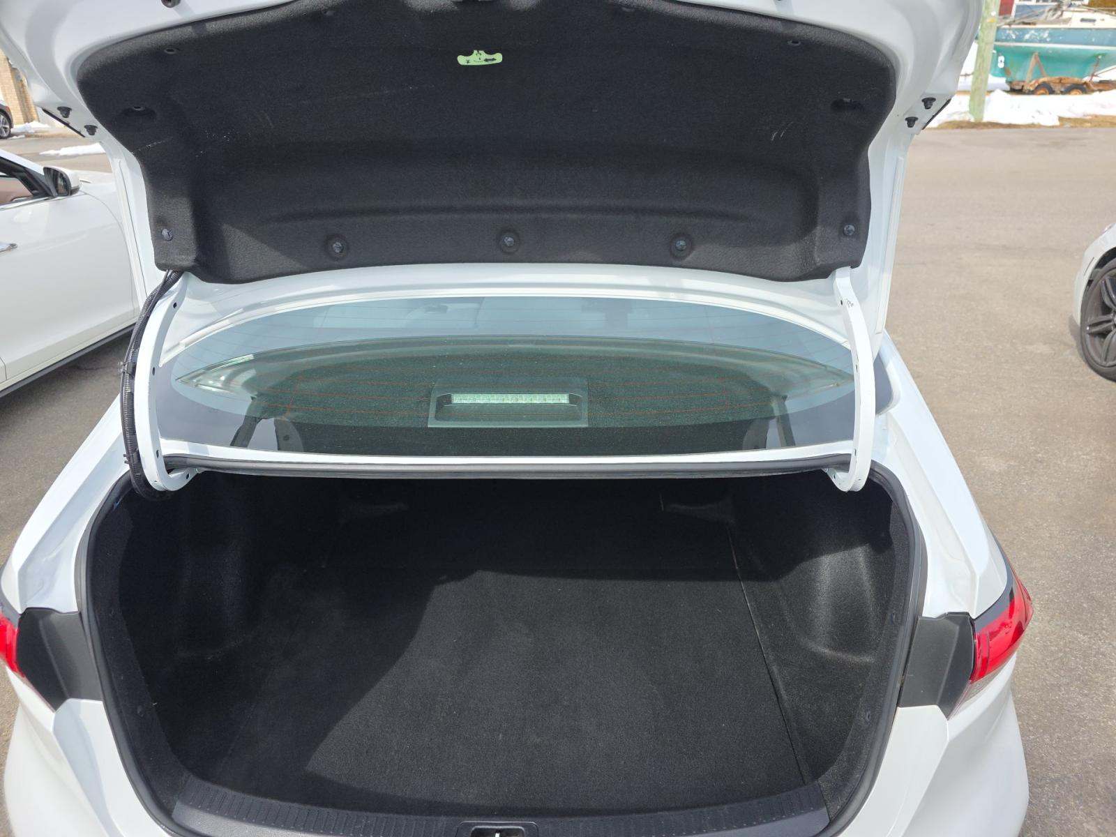 2022 Toyota Corolla SE FWD