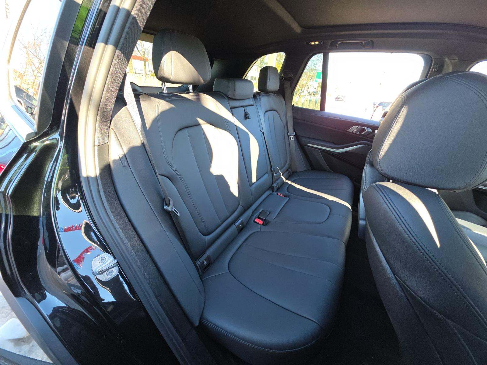 2022 BMW X5 xDrive40i AWD