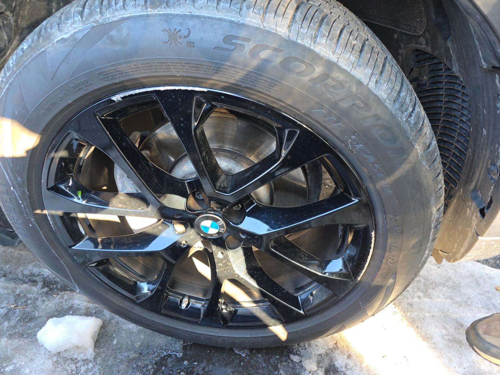 2022 BMW X5 xDrive40i AWD