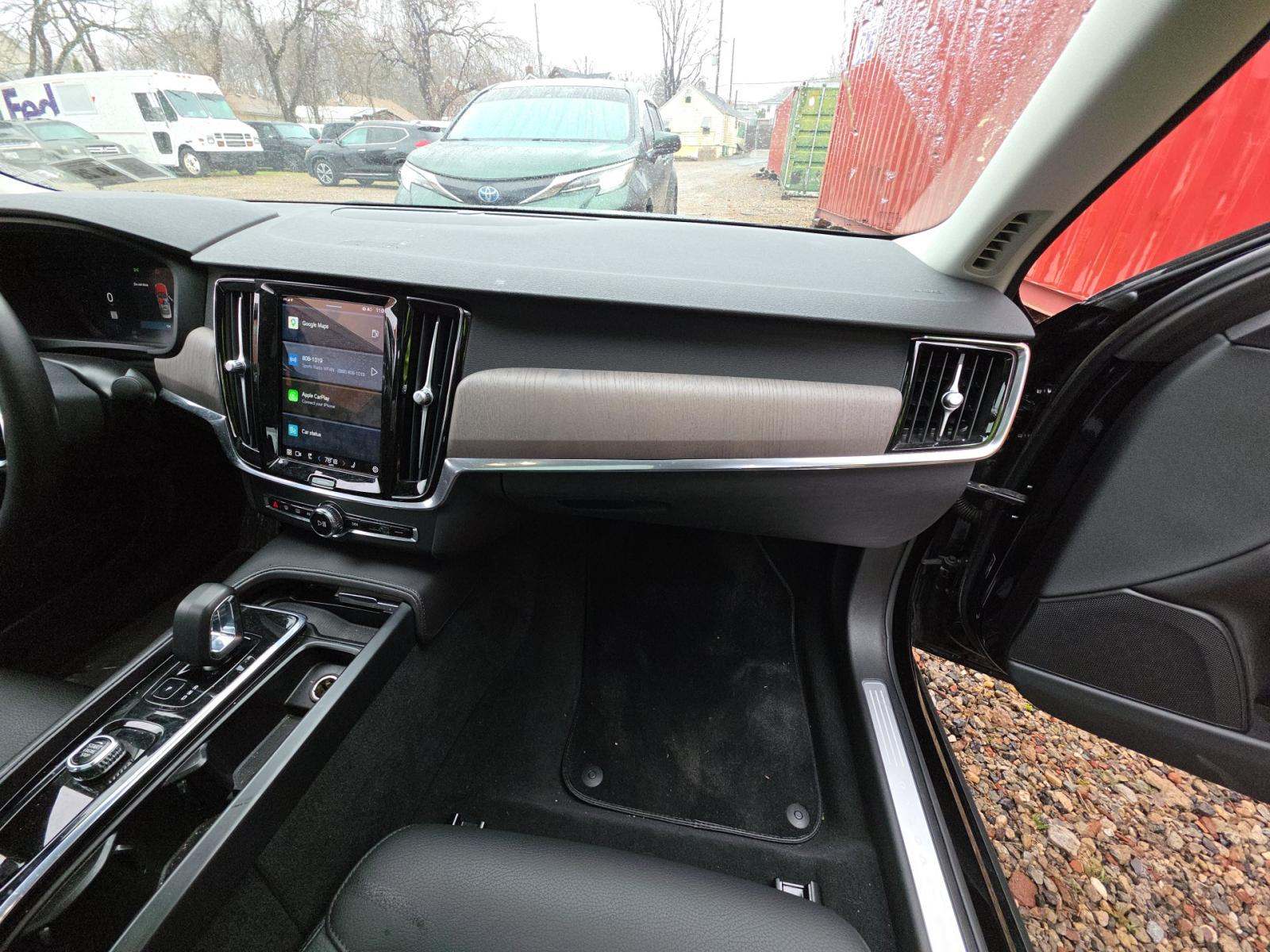 2023 Volvo S90 B6 Plus AWD