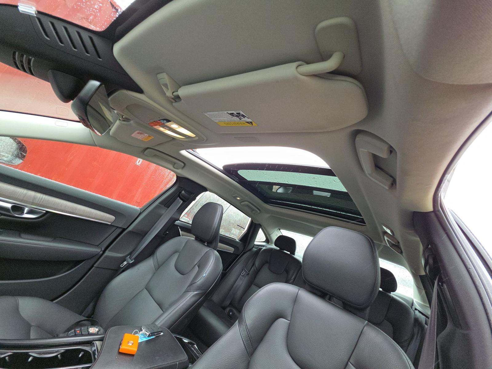 2023 Volvo S90 B6 Plus AWD