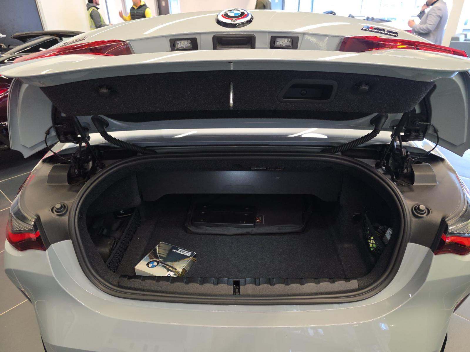 2023 BMW M4 Competition xDrive AWD