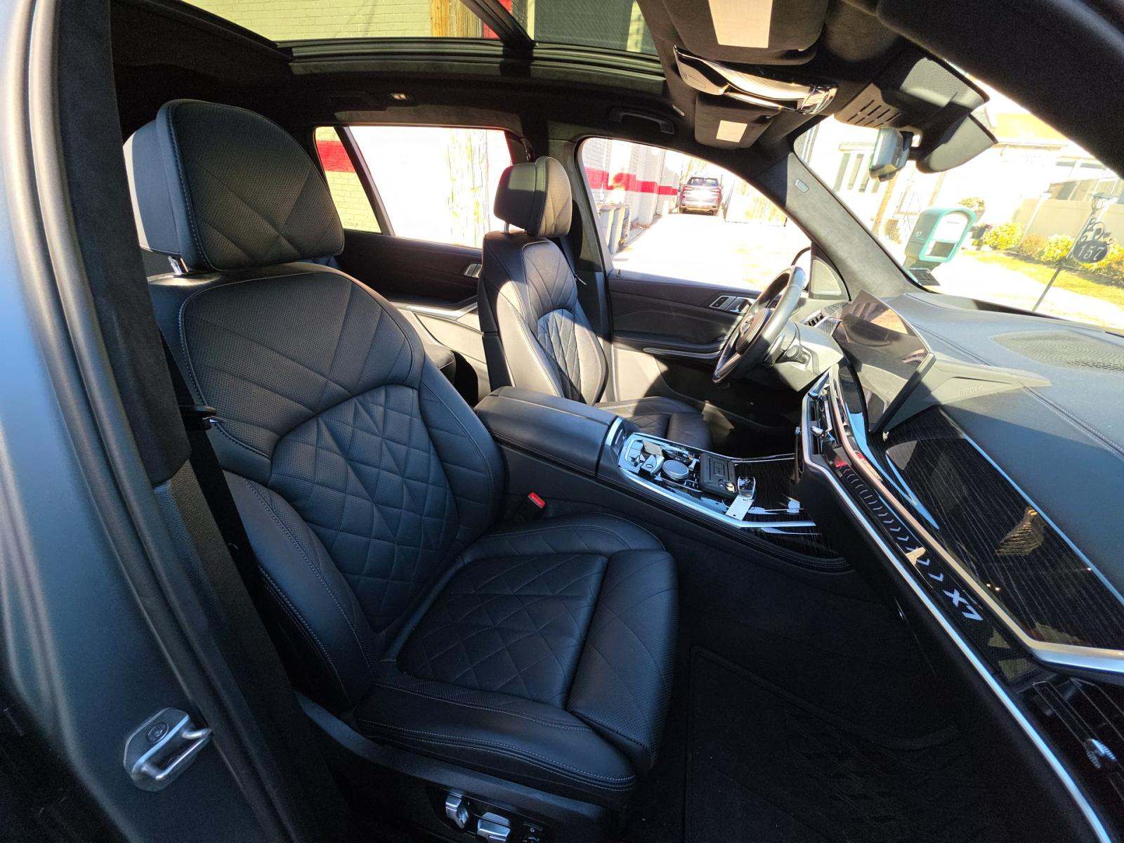 2023 BMW X7 xDrive40i AWD