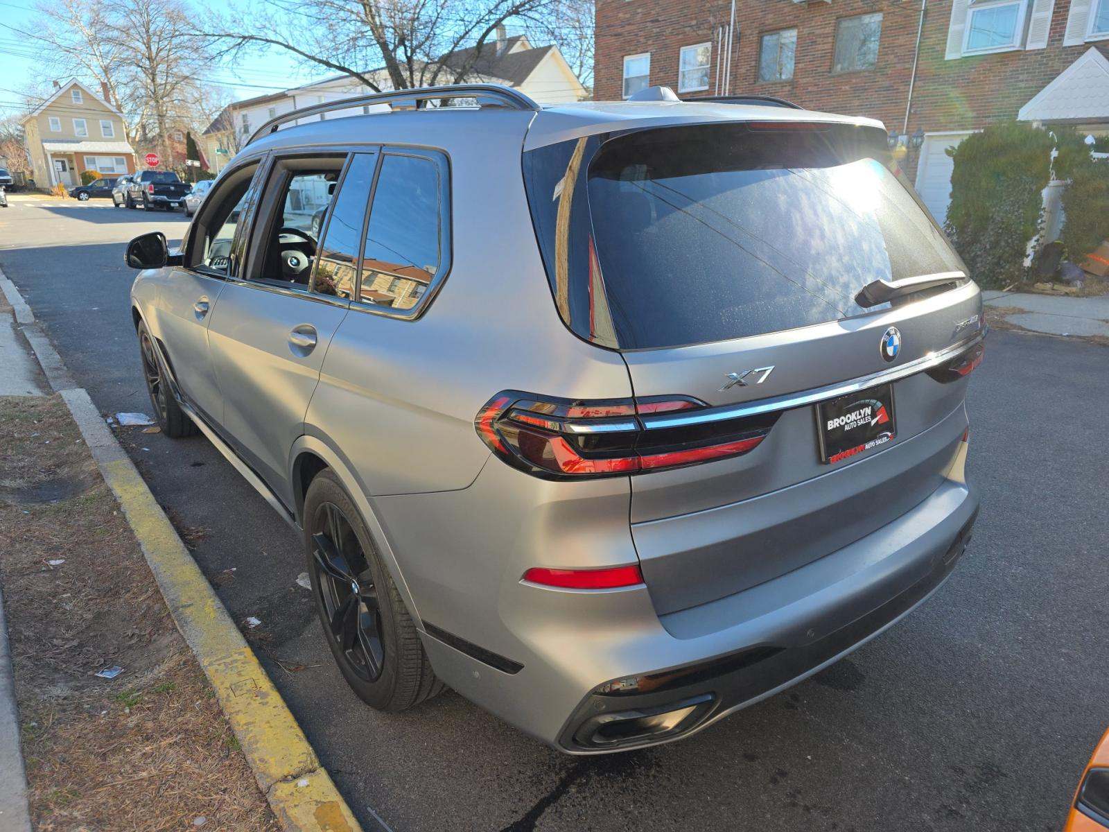 2023 BMW X7 xDrive40i AWD