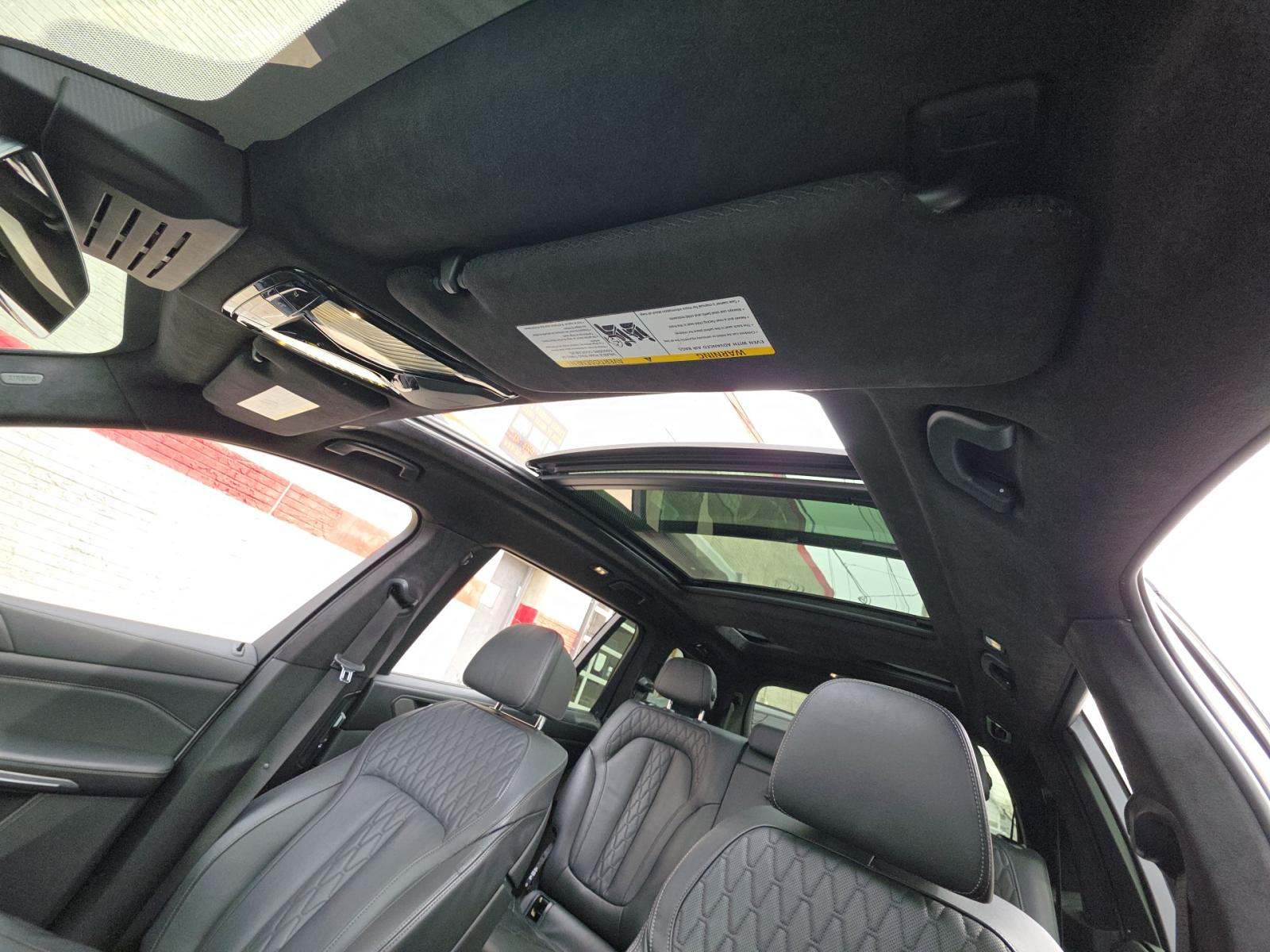 2023 BMW X7 M60i AWD