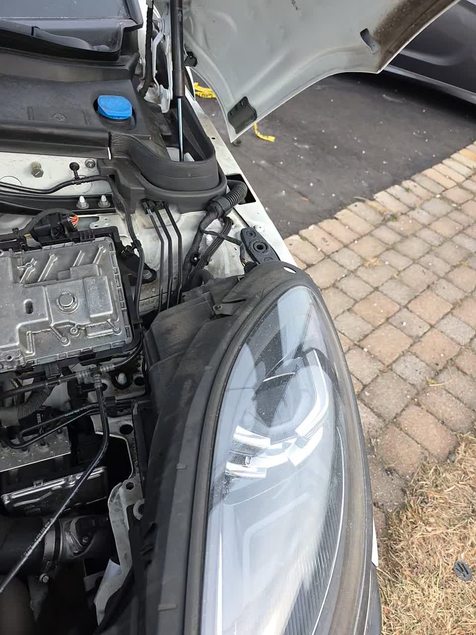 2022 Porsche Macan Base AWD