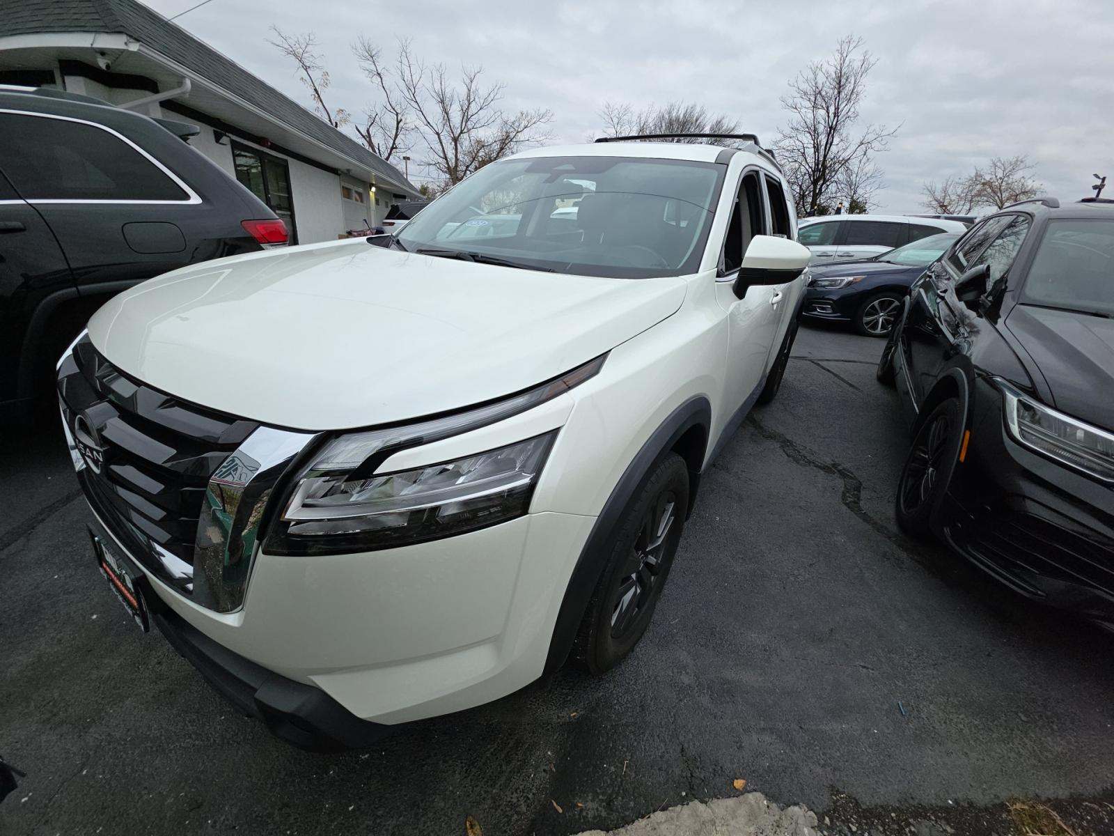 2022 Nissan Pathfinder SV AWD