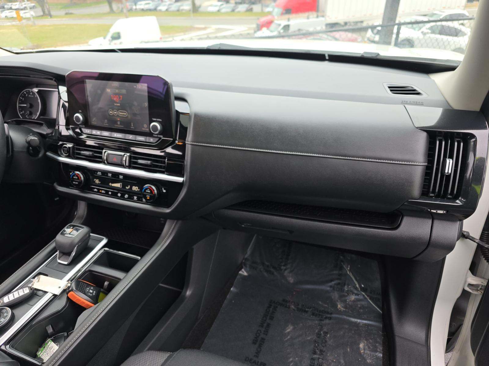 2022 Nissan Pathfinder SV AWD