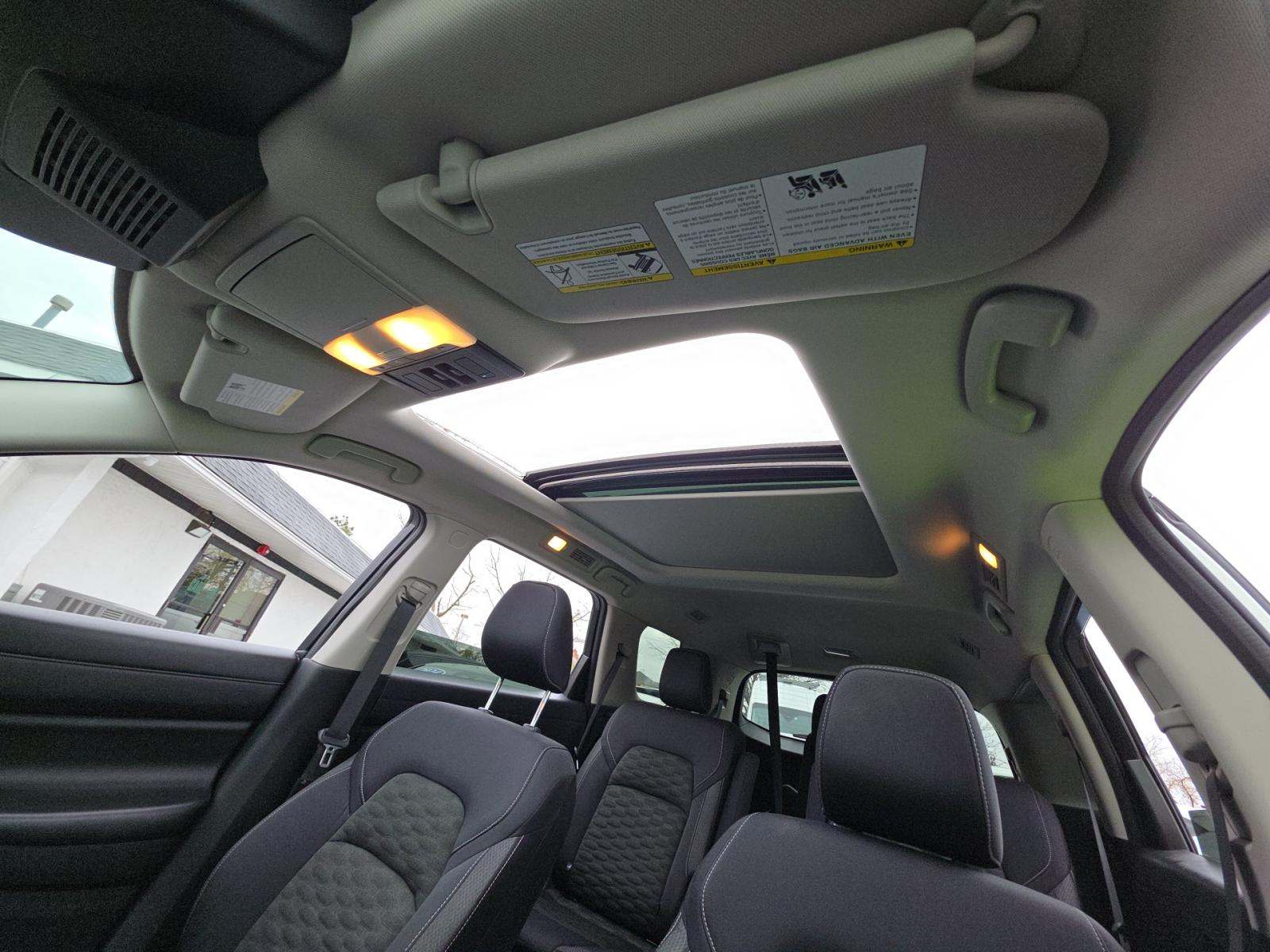 2022 Nissan Pathfinder SV AWD