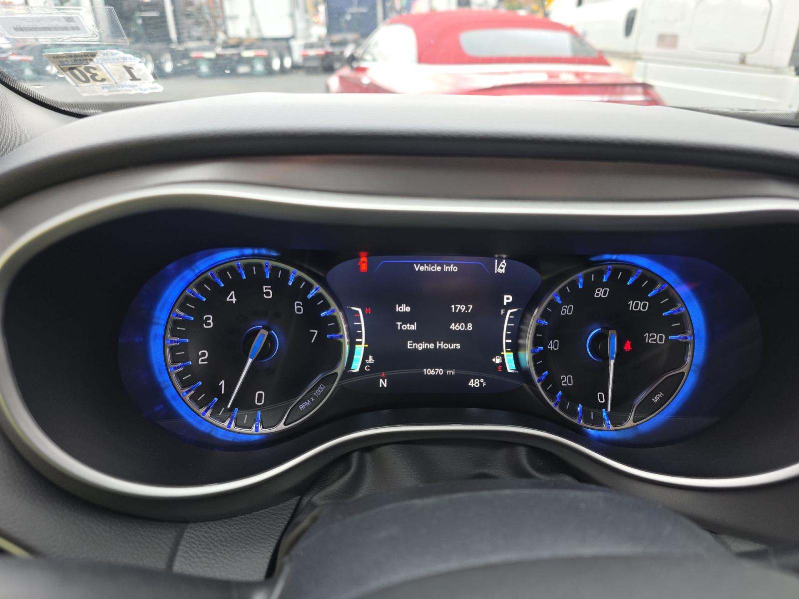 2025 Chrysler Pacifica Select FWD