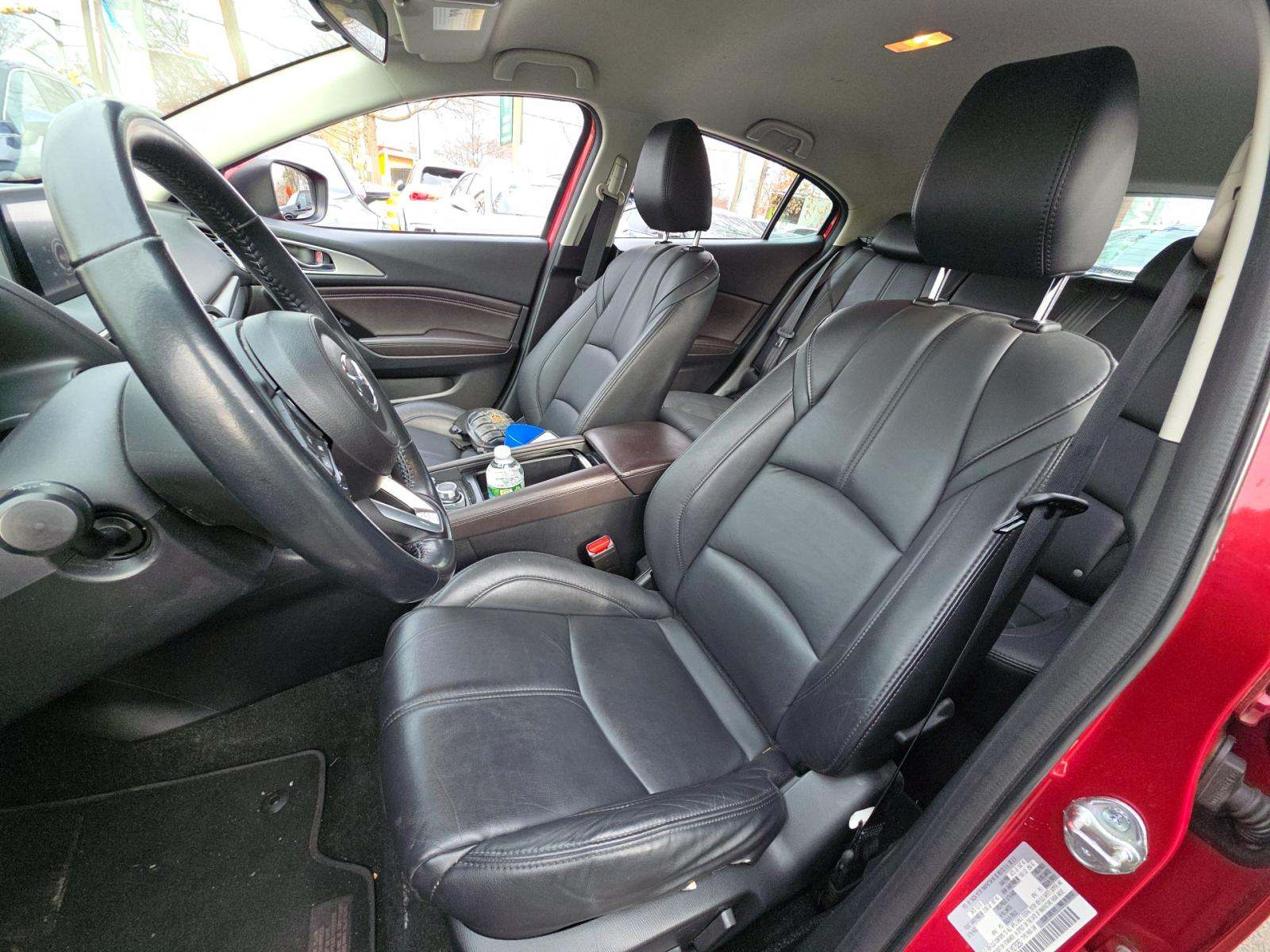 2018 MAZDA MAZDA3 Touring FWD