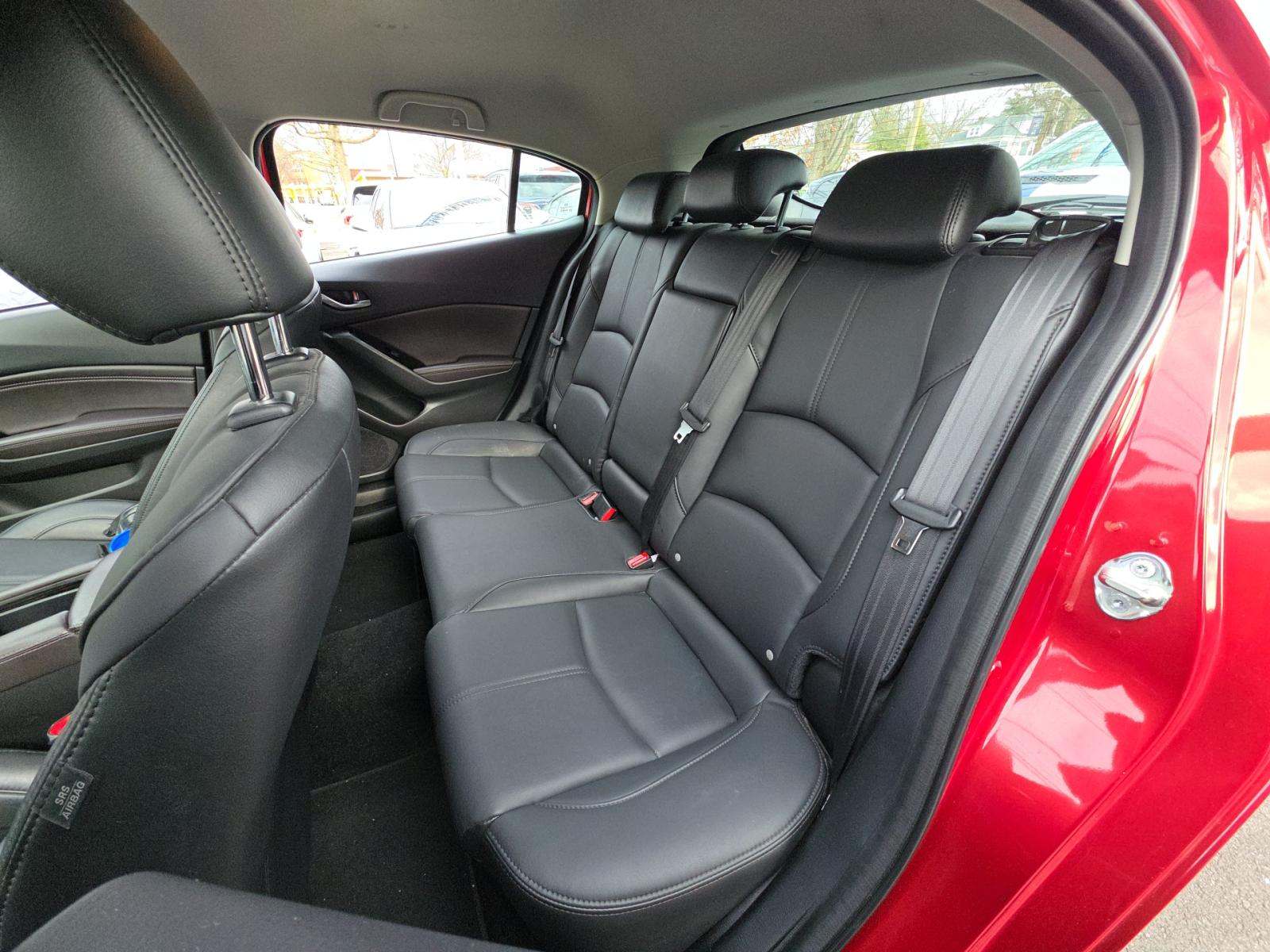 2018 MAZDA MAZDA3 Touring FWD