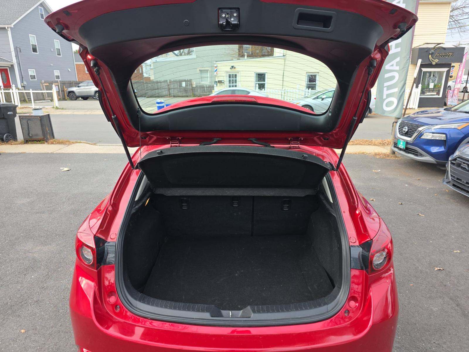 2018 MAZDA MAZDA3 Touring FWD