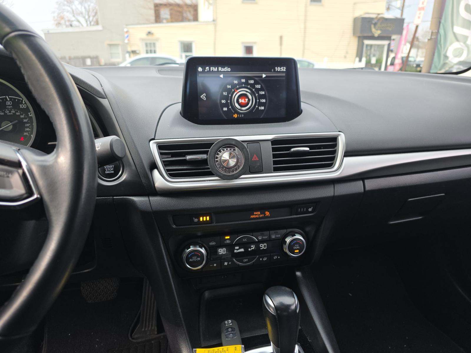 2018 MAZDA MAZDA3 Touring FWD