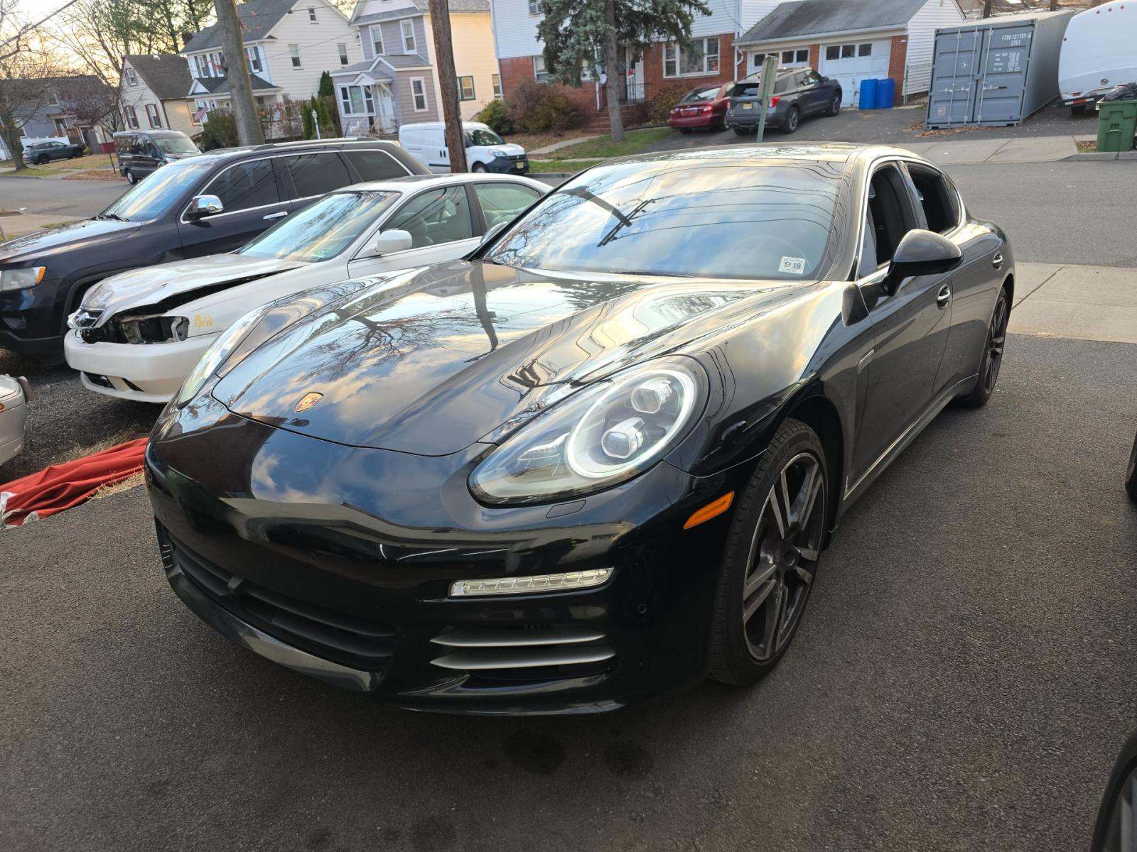2014 Porsche Panamera 4S Executive AWD