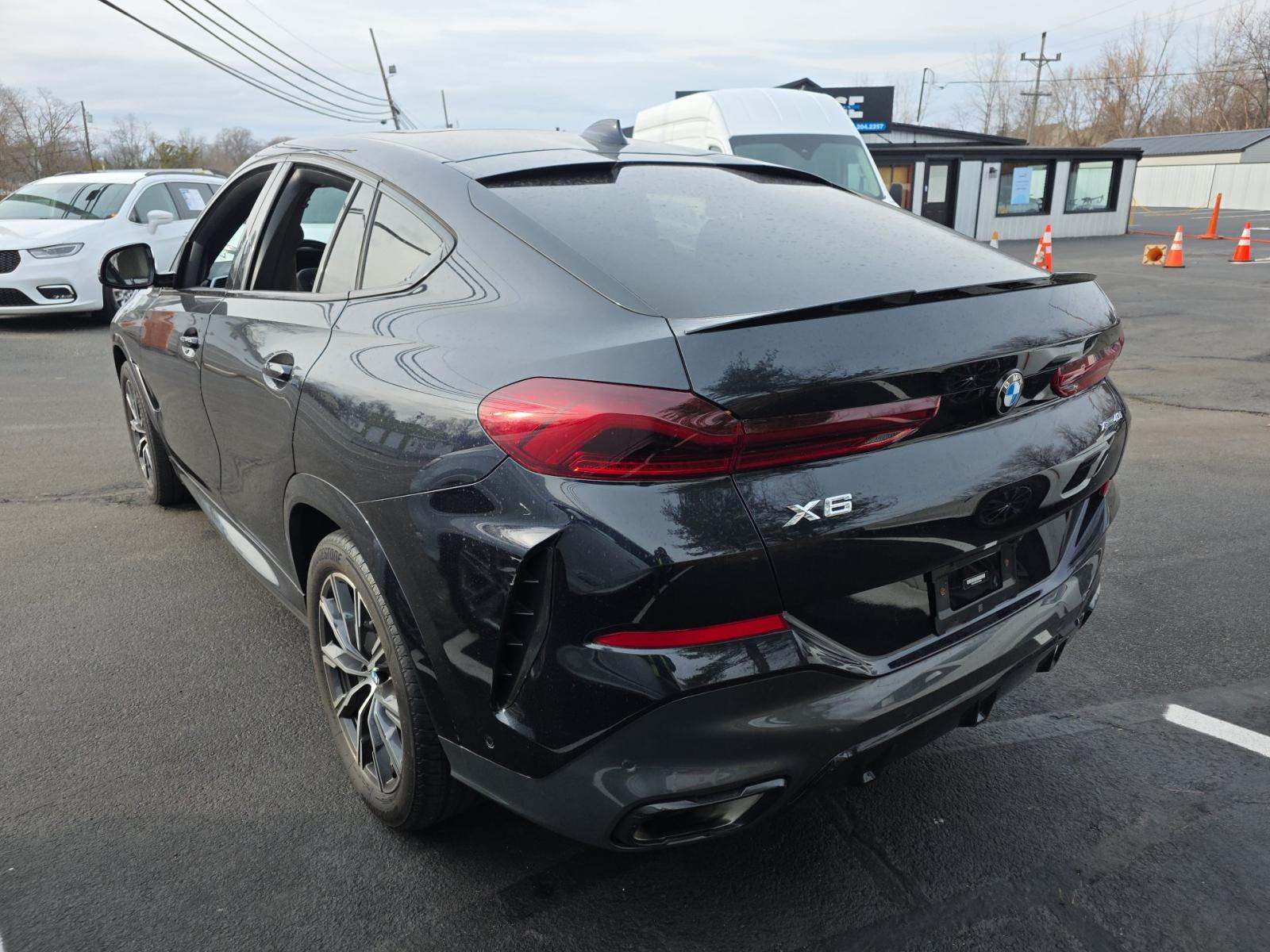 2023 BMW X6 xDrive40i AWD