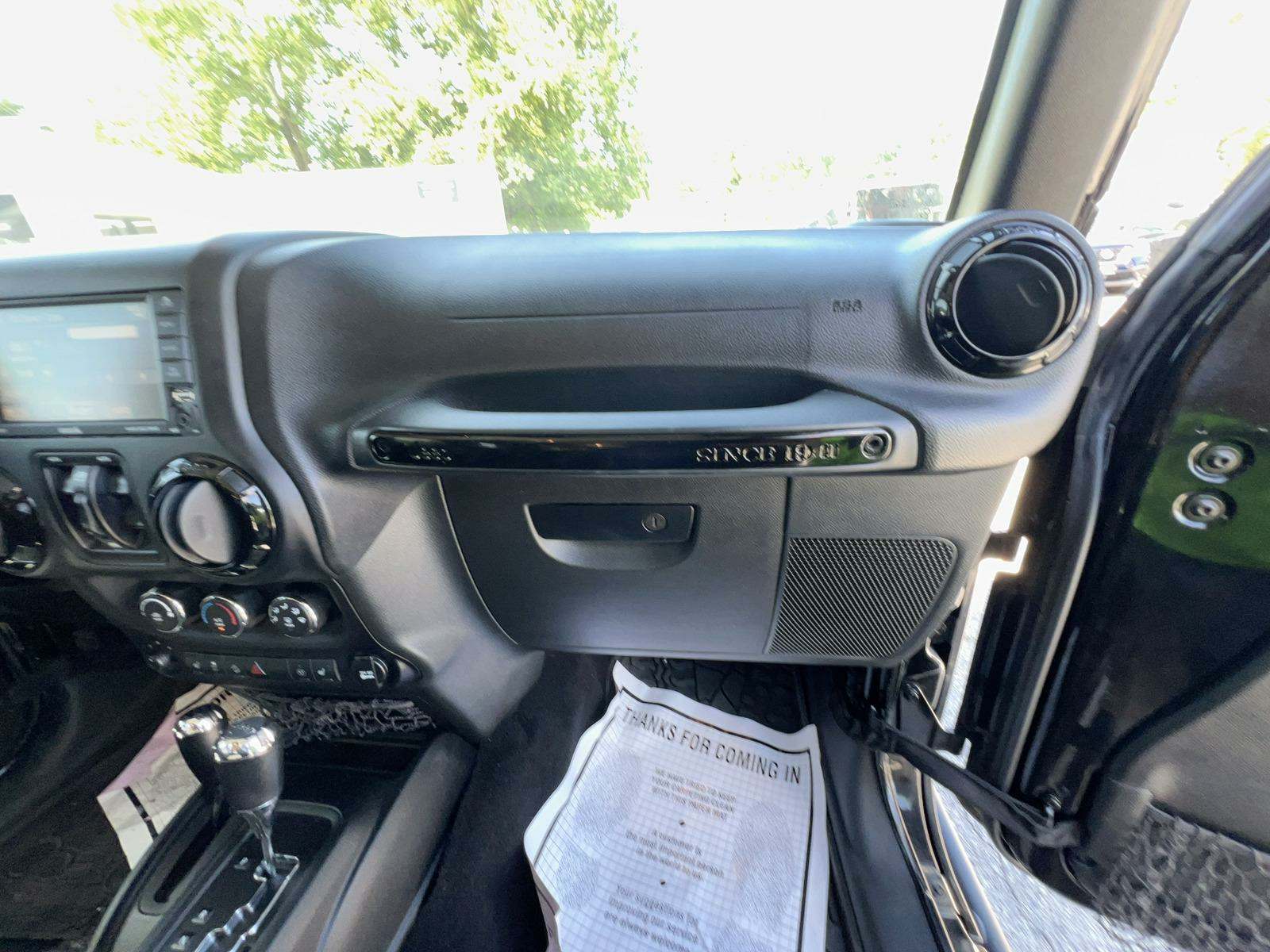 2017 Jeep Wrangler Unlimited Sahara Winter Edition AWD