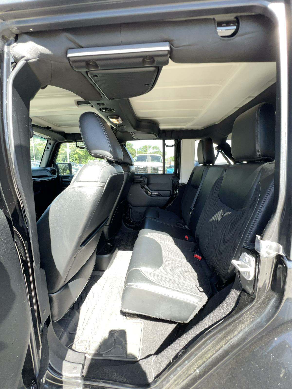 2017 Jeep Wrangler Unlimited Sahara Winter Edition AWD