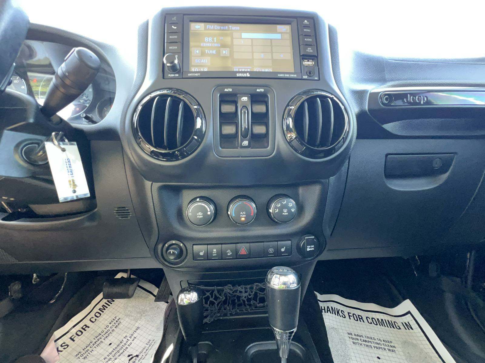 2017 Jeep Wrangler Unlimited Sahara Winter Edition AWD