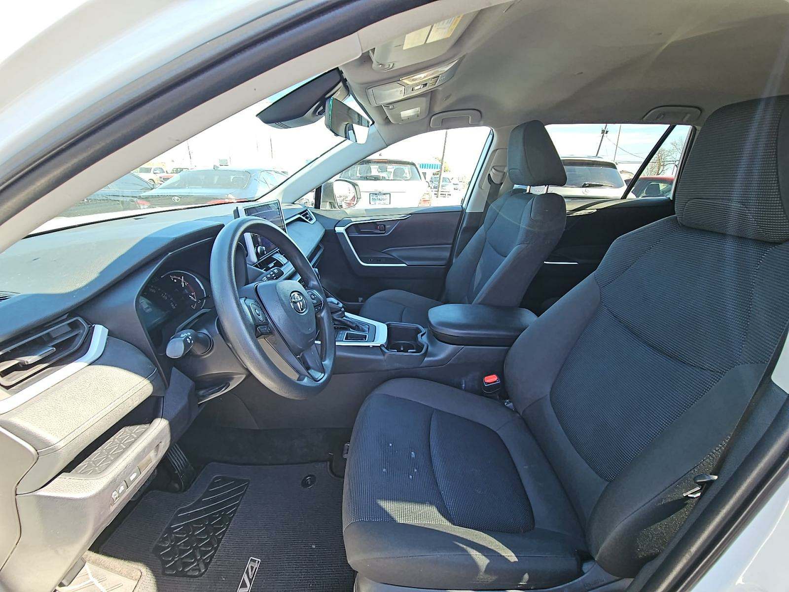 2024 Toyota RAV4 LE FWD