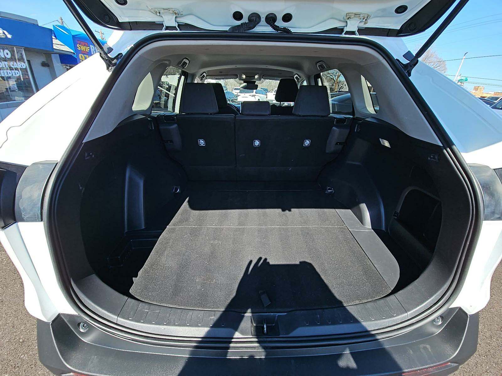 2024 Toyota RAV4 LE FWD