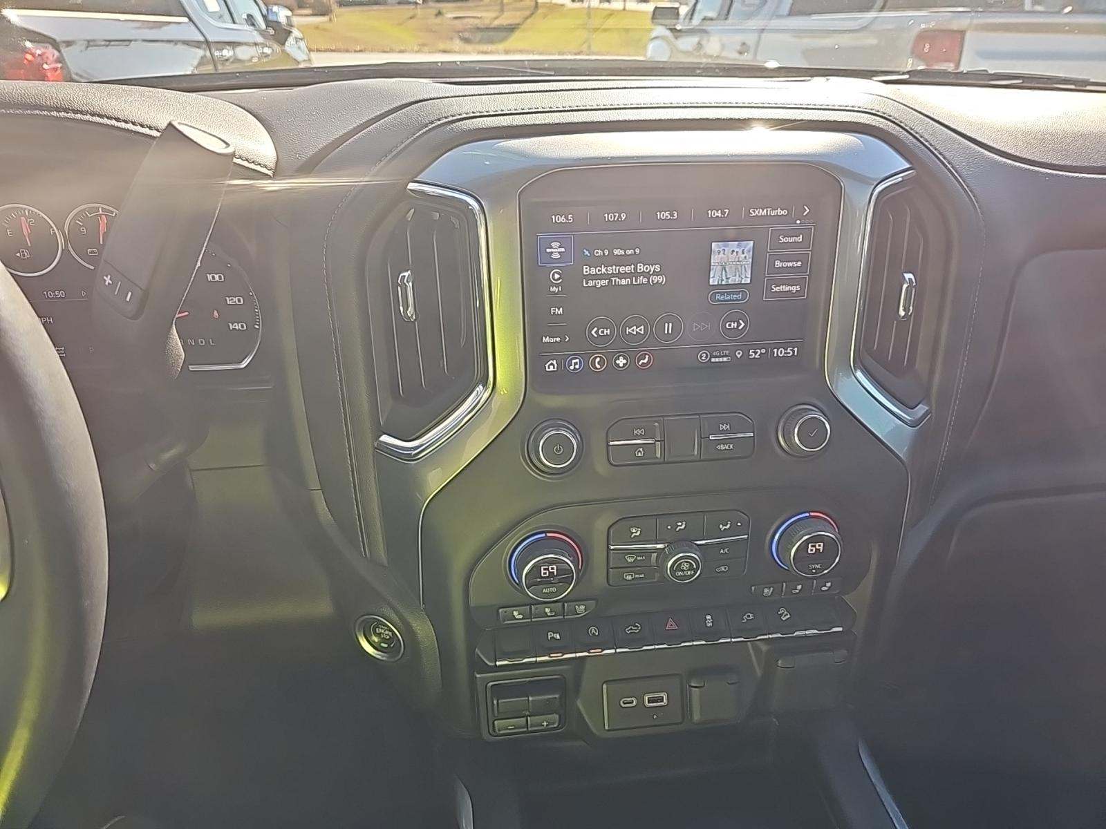 2022 Chevrolet Silverado 1500 LTZ AWD