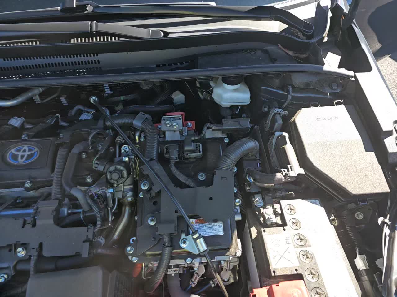 2024 Toyota Corolla Hybrid LE FWD