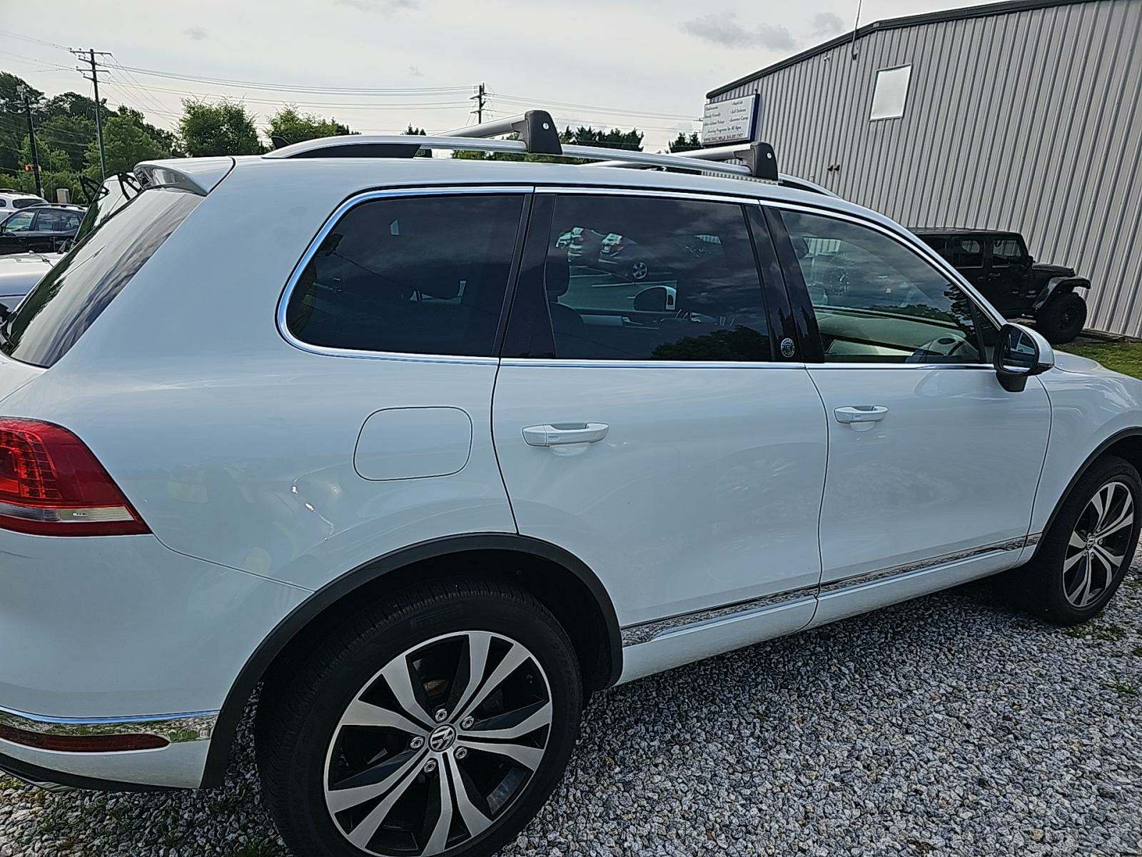 2017 Volkswagen Touareg 3.6L Wolfsburg Edition AWD