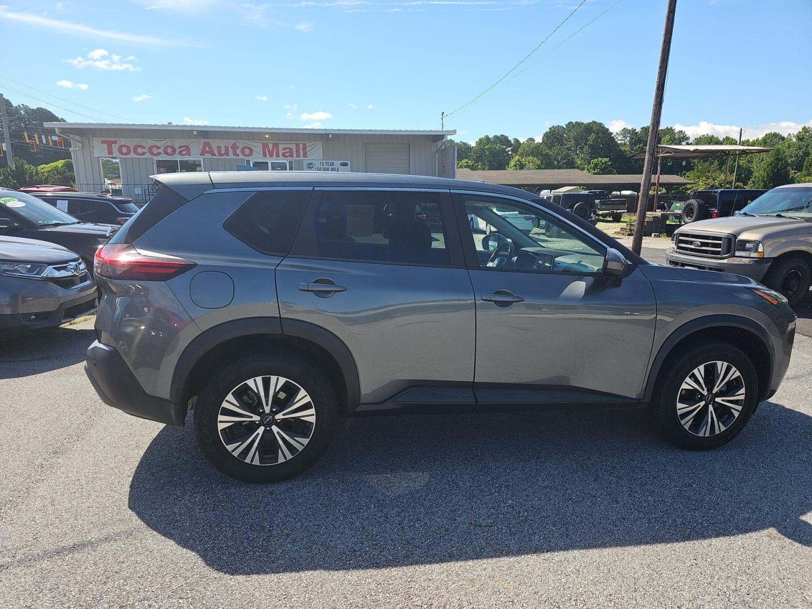 2023 Nissan Rogue SV FWD