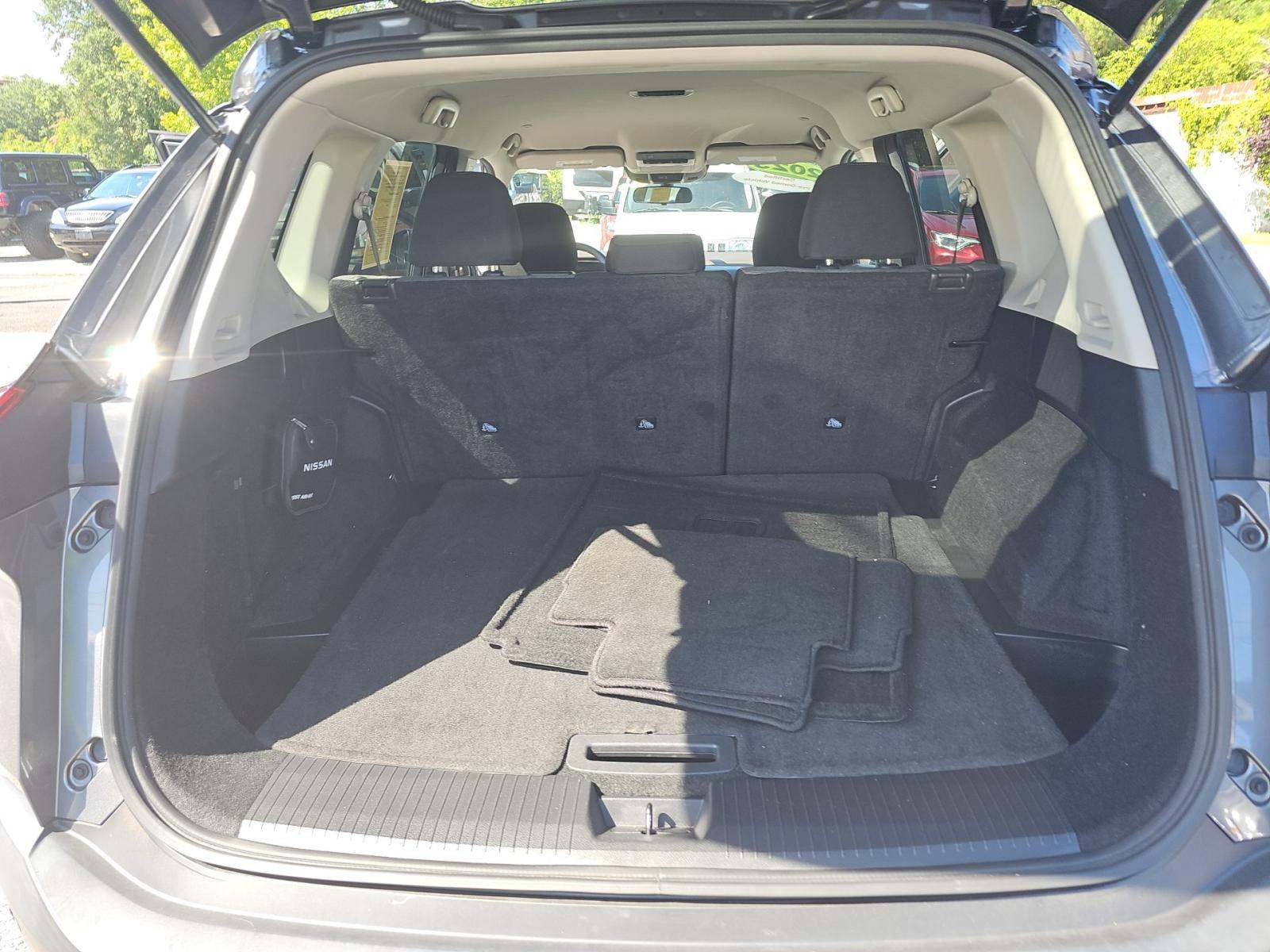 2023 Nissan Rogue SV FWD