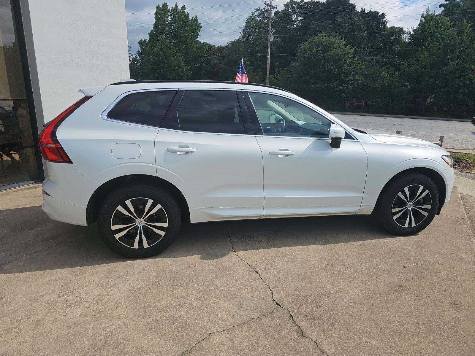 2023 Volvo XC60 B5 Core FWD