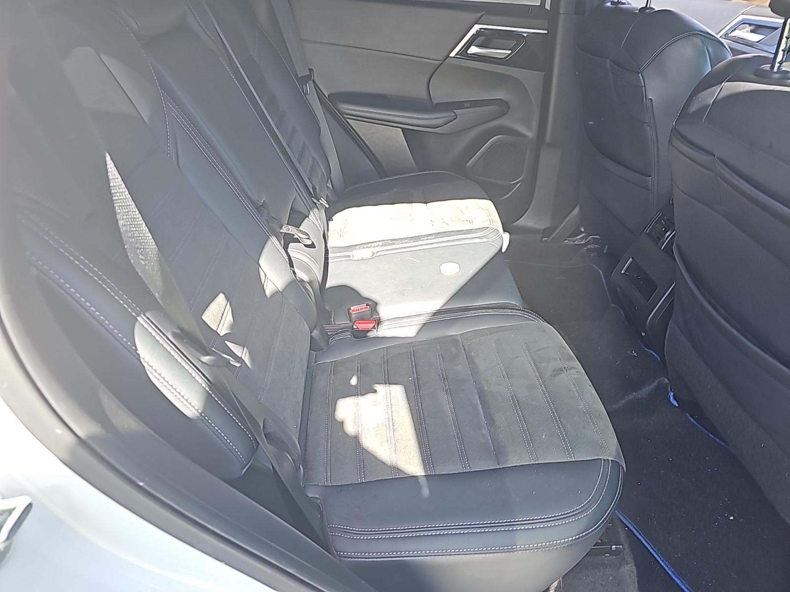 2024 Mitsubishi Outlander PHEV SE AWD