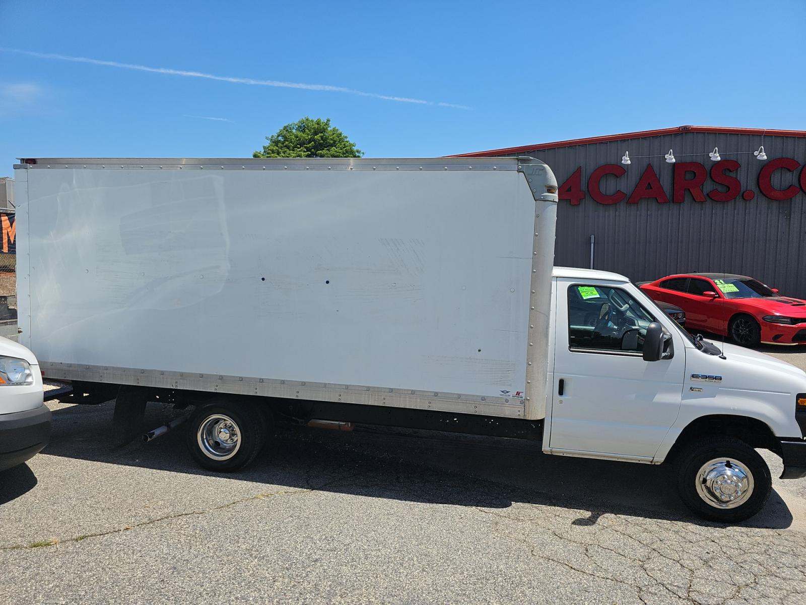 FORD E-350 - 4