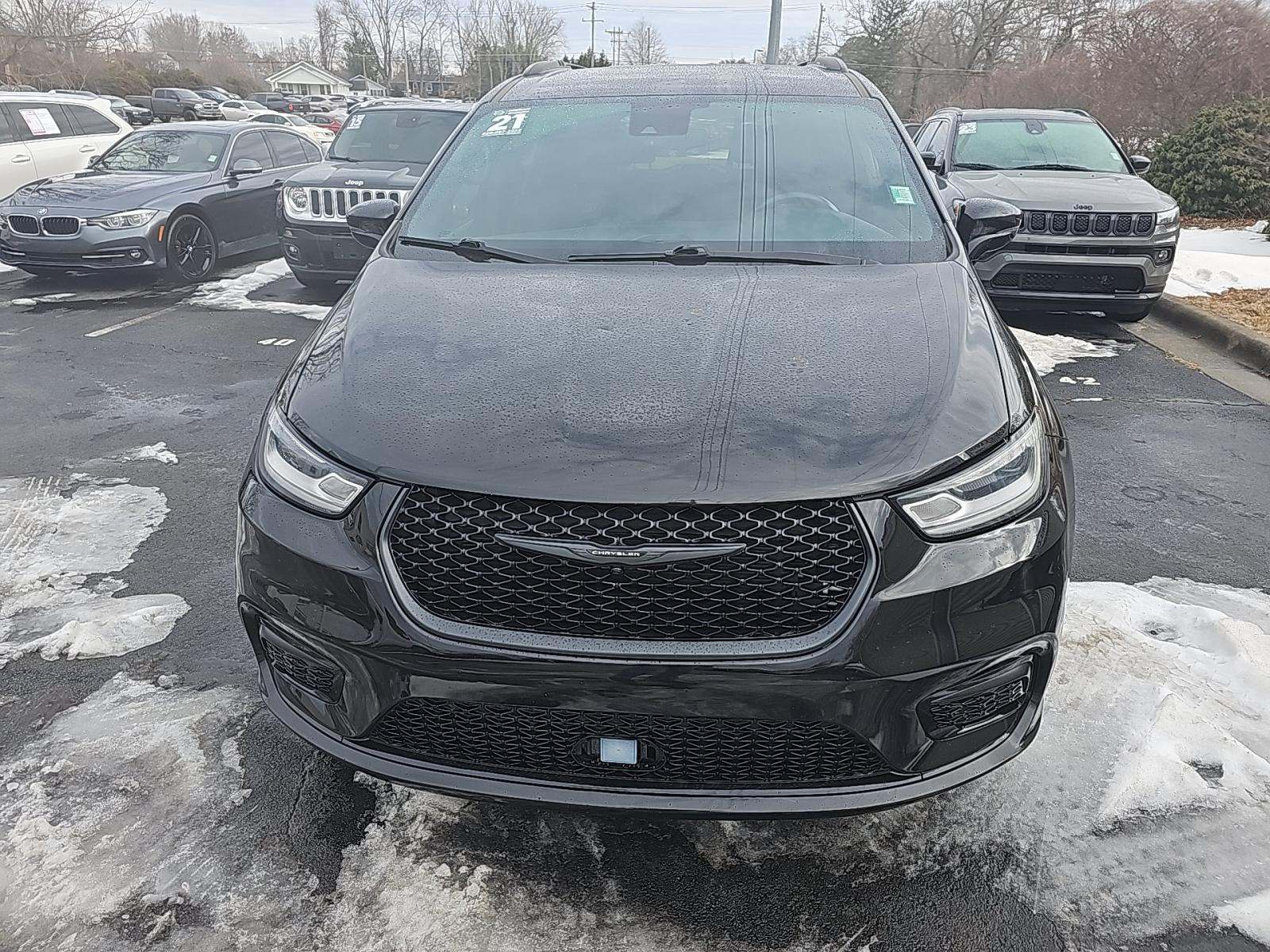 2021 Chrysler Pacifica Touring FWD